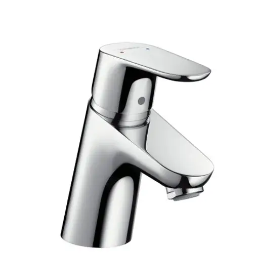 Einhebel-Waschtischmischer in Chrom von Hansgrohe mit Zugstangen-Ablaufgarnitur, geeignet für Niederdruck und offene Warmwasserbereiter.